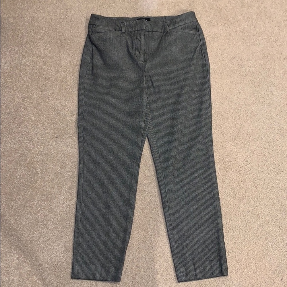 White House Black Market Slim Ankle Length Pant